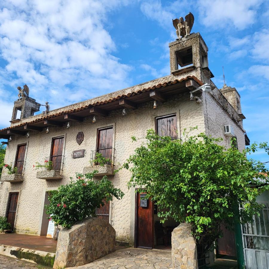 Hostal Casa De Las Gargolas Amapala Exterior photo